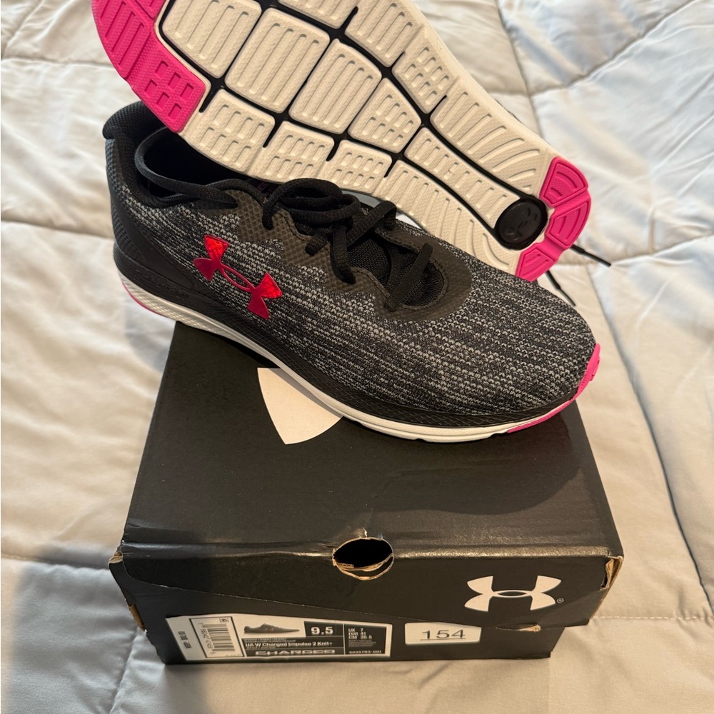 Under Armour Black and Pink Athletic Shoes with Sleek Design